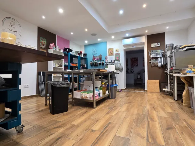 Eladó kereskedelmi és ipari ingatlan Budapest IX. kerület, Középső Ferencváros, Mester utca 34 55 nm