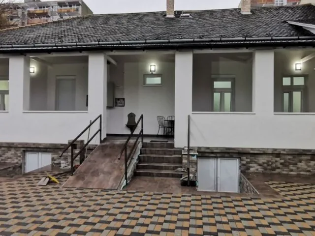 Eladó ház Budapest XX. kerület, Pesterzsébet, Gólya utca 200 nm