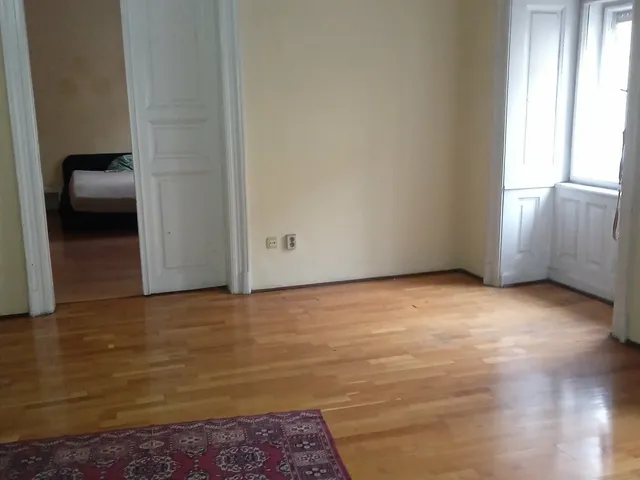 Kiadó lakás Budapest VIII. kerület, Corvin negyed, Üllői út 100 nm