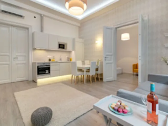 Kiadó lakás Budapest VI. kerület, Nagykörúton belüli terület, Székely Mihály utca 90 nm