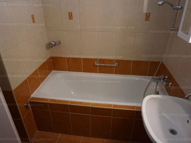 Kiadó lakás Budapest XI. kerület, Solt utca 109 nm