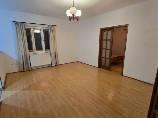 Kiadó lakás Budapest II. kerület, Országút, Nyúl utca 55 nm