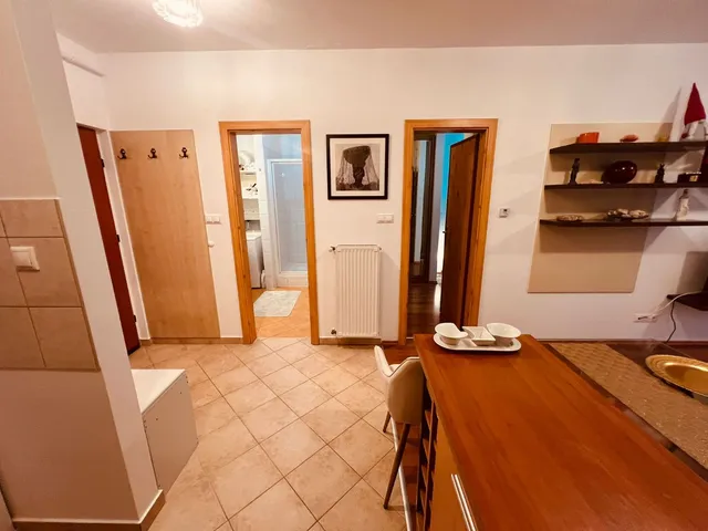 Kiadó lakás Budapest III. kerület, Óbuda, Bécsi út 45 nm