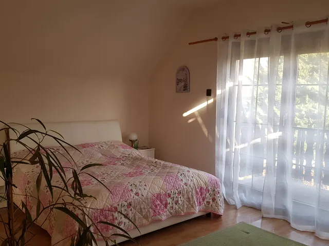 Kiadó ház Budapest XVI. kerület, Mátyásföld, Őrvezető utca 200 nm