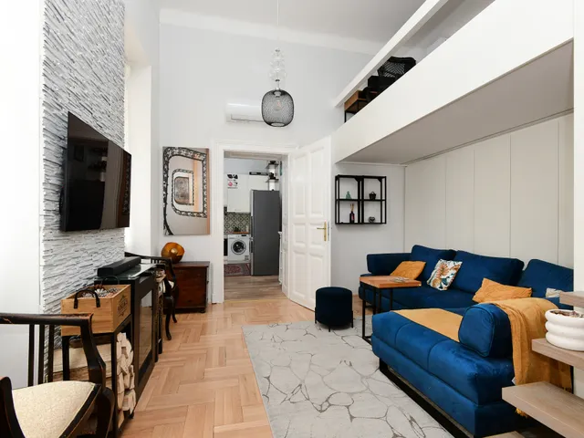 Kiadó lakás Budapest VI. kerület, Nagykörúton belüli terület, Aradi utca 49 nm