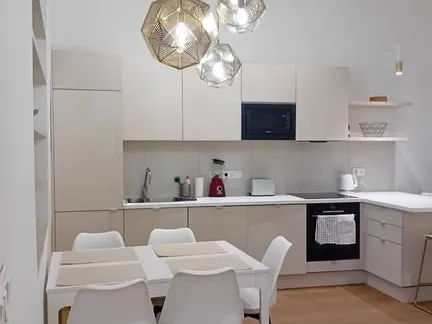 Kiadó lakás Budapest VI. kerület, Nagykörúton belüli terület, Bajcsy-Zsilinszky út 73 nm