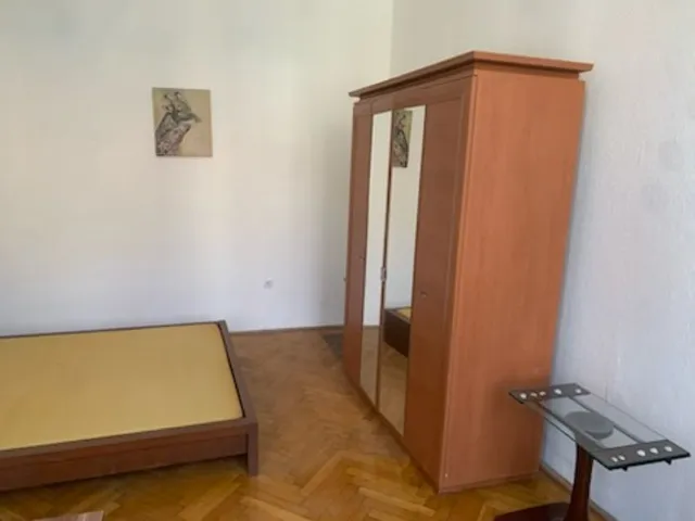 Kiadó lakás Budapest VI. kerület, Nagykörúton kívüli terület, Vörösmarty utca 30 nm