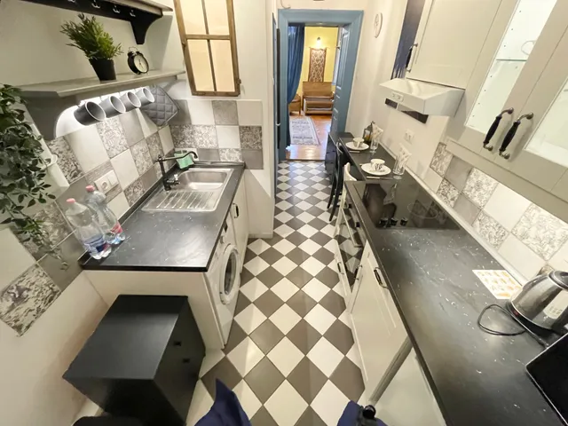 Kiadó lakás Budapest II. kerület, Víziváros II. ker, Csalogány utca 36 nm