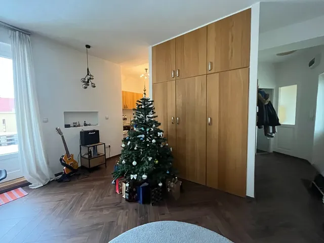 Kiadó lakás Budapest XI. kerület, Szentimreváros, Kosztolányi Dezső tér 54 nm