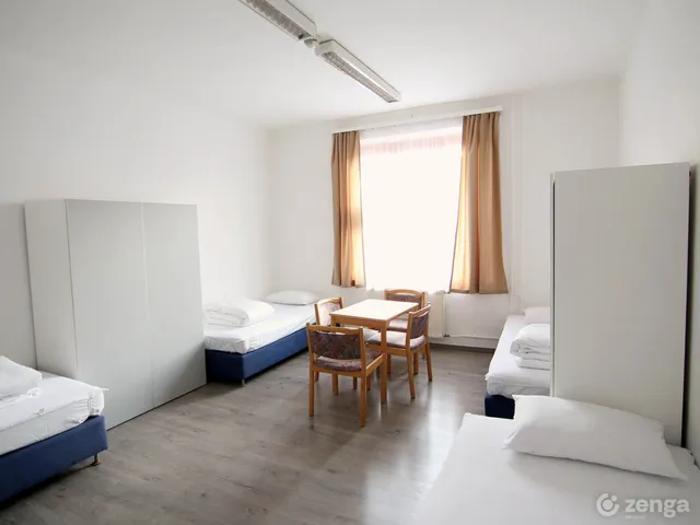 Kiadó kereskedelmi és ipari ingatlan Budapest XXIII. kerület, Soroksár, Szent László utca 130 nm