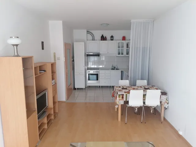 Kiadó lakás Budapest XI. kerület, Nádorkert 54 nm