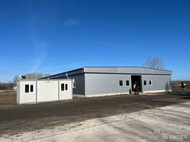 Eladó kereskedelmi és ipari ingatlan Dunavecse 2835 nm