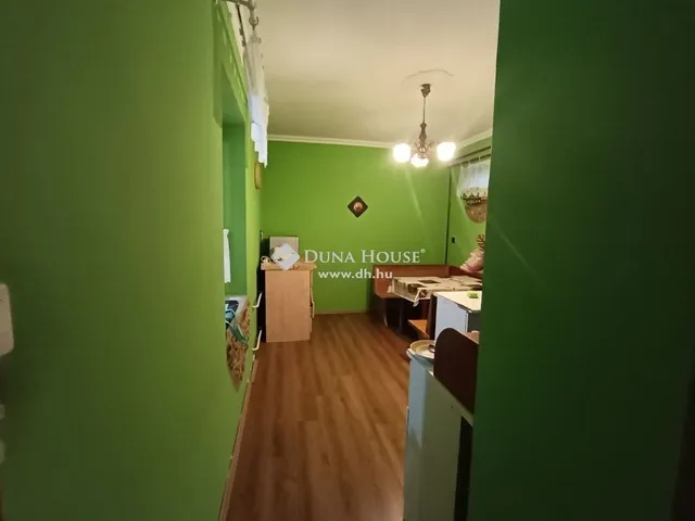 Eladó ház Cegléd 160 nm