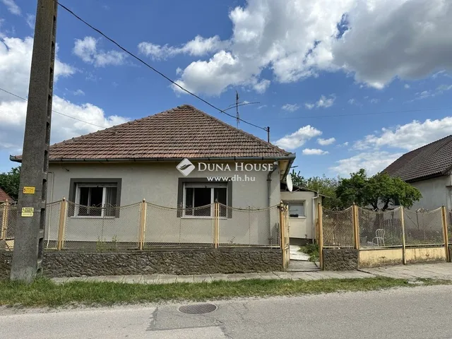 Eladó ház Nagykőrös 90 nm