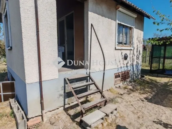 Eladó mezőgazdasági ingatlan Csemő 20 nm