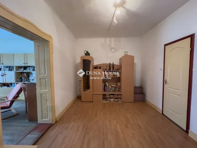 Eladó ház Cegléd 87 nm