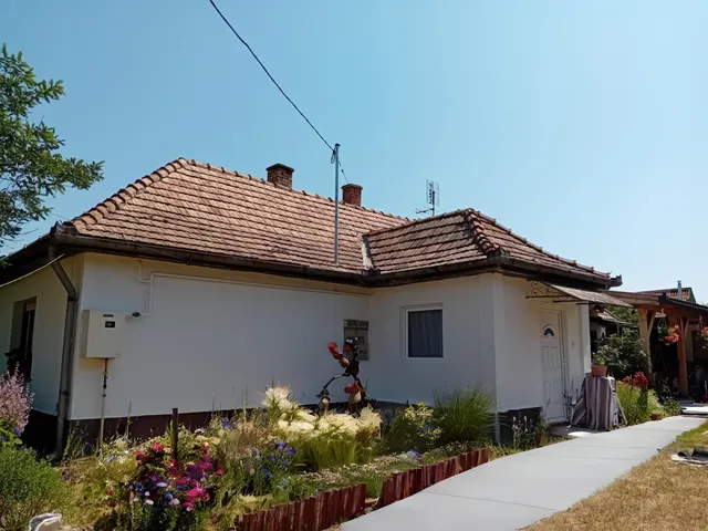 Eladó ház Szentmártonkáta 69 nm