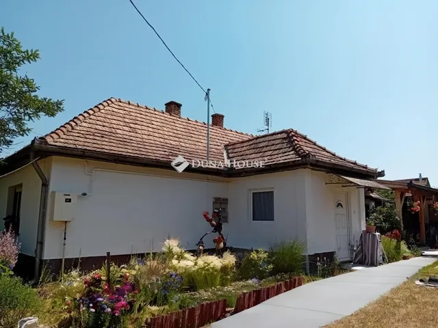 Eladó ház Szentmártonkáta 69 nm