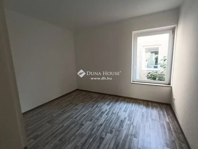 Eladó lakás Cegléd 51 nm