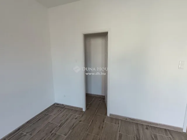 Eladó lakás Cegléd 47 nm