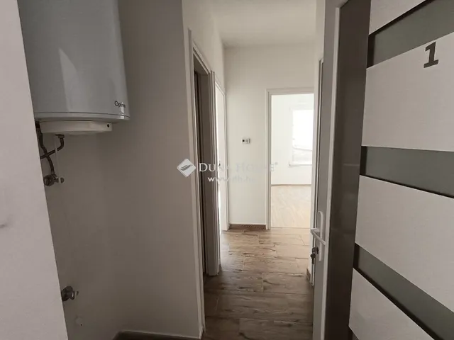 Eladó lakás Cegléd 64 nm