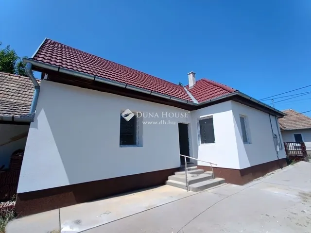 Eladó ház Tápióbicske 71 nm