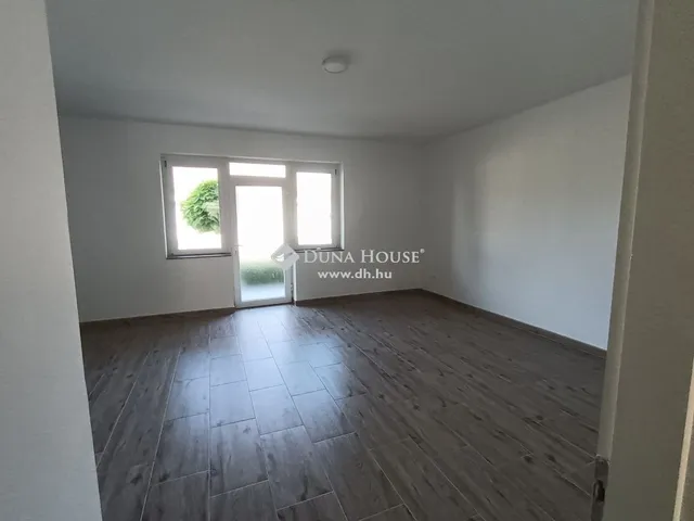 Eladó lakás Cegléd 37 nm