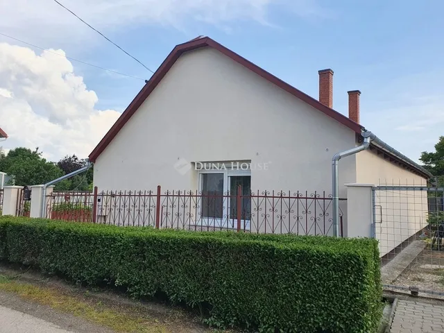 Eladó ház Nagykáta 80 nm