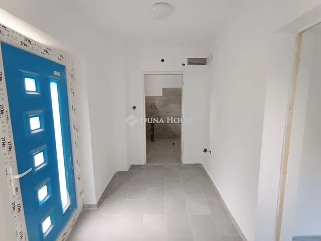 Eladó ház Újszász 42 nm