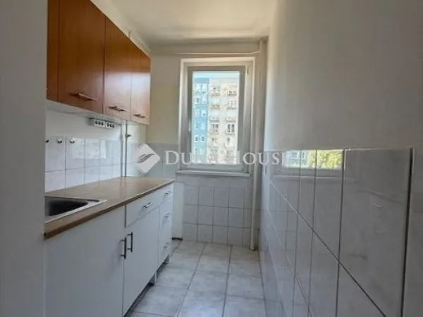 Eladó lakás Budapest III. kerület 56 nm