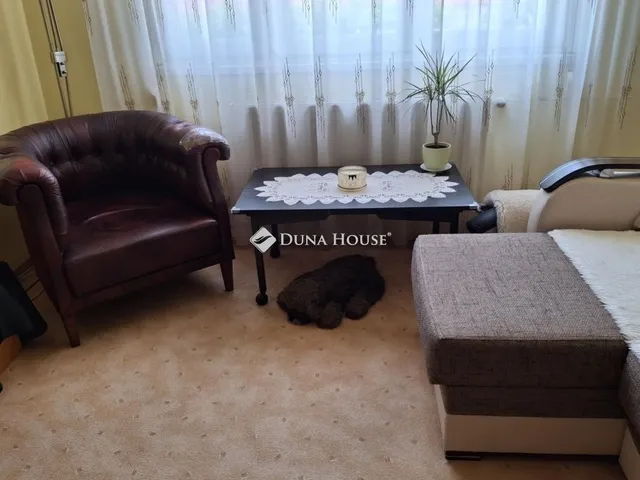 Eladó lakás Cegléd 62 nm
