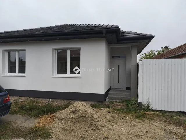 Eladó ház Cegléd 72 nm