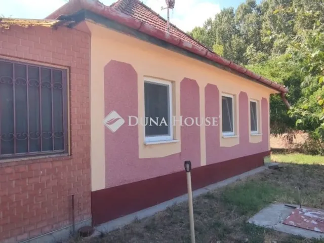 Eladó mezőgazdasági ingatlan Cegléd 75 nm