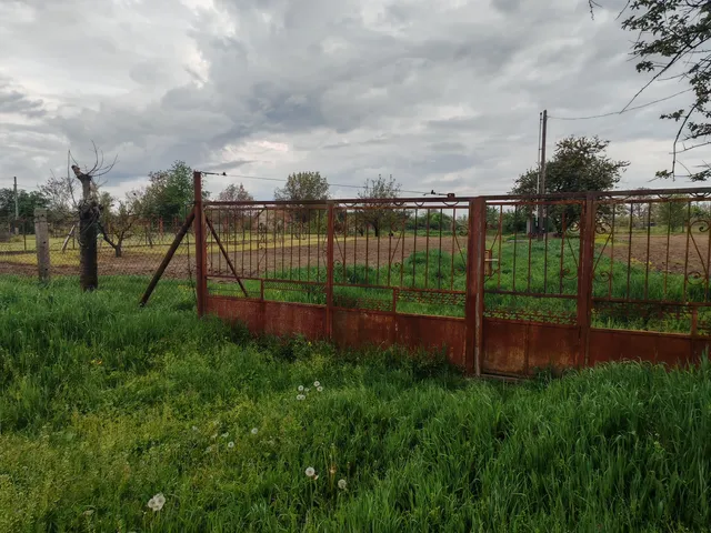 Eladó telek Cegléd 2229 nm
