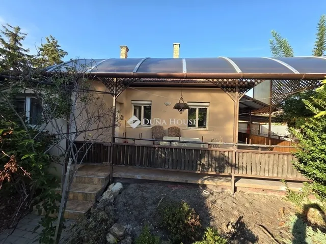 Eladó ház Cegléd 195 nm