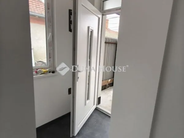 Eladó ház Cegléd 72 nm