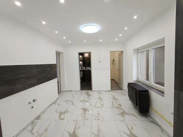 Eladó ház Újszász 63 nm