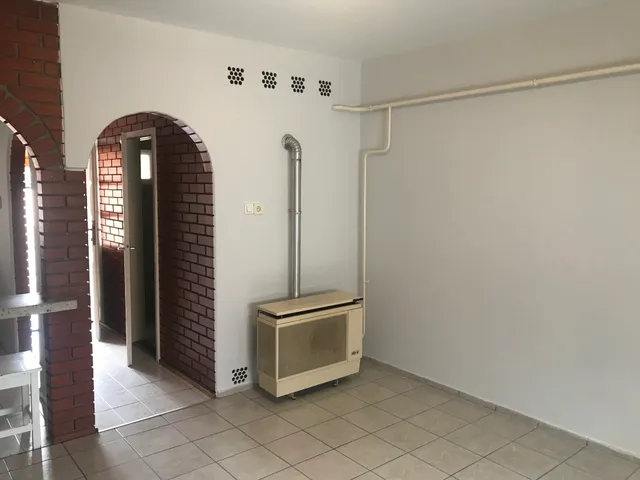 Kiadó lakás Cegléd 21 nm