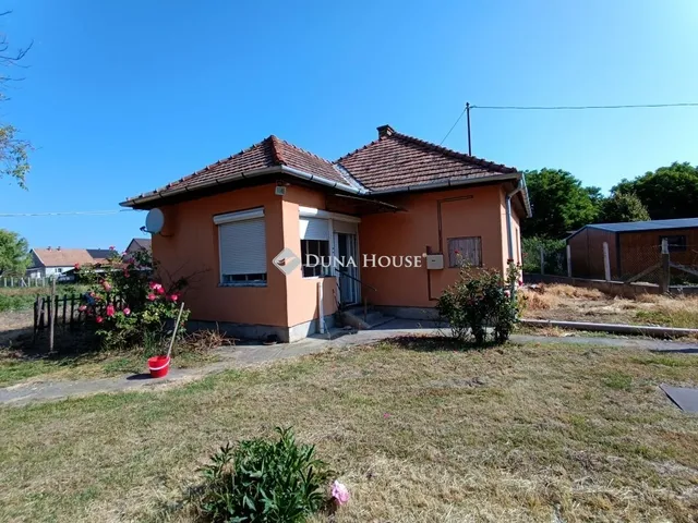 Eladó ház Tápiószentmárton 55 nm