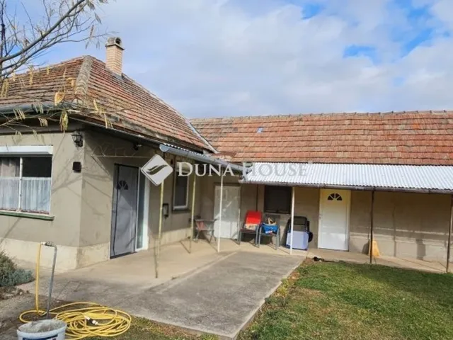 Eladó ház Tápiószecső 72 nm