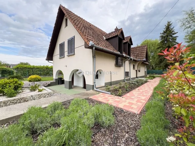 Eladó ház Tápiószentmárton 120 nm