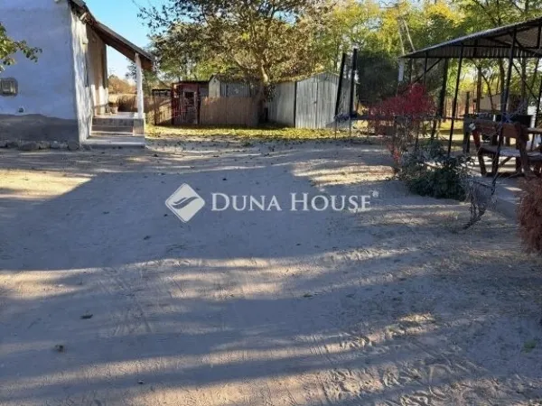 Eladó ház Tápiószentmárton 110 nm