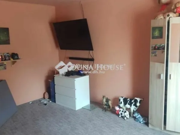 Eladó ház Abony 77 nm