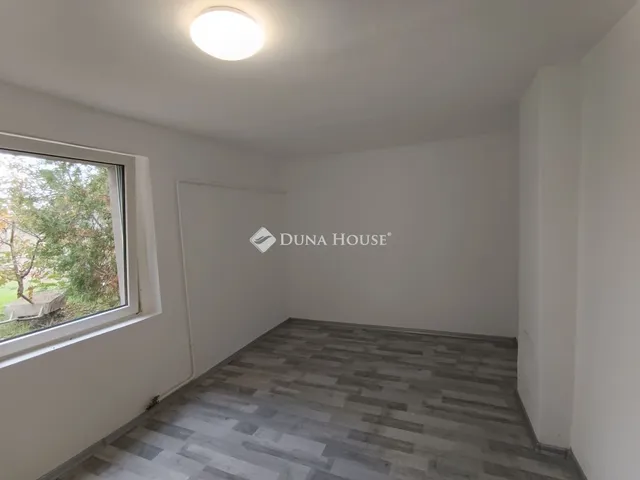 Eladó ház Szolnok 42 nm