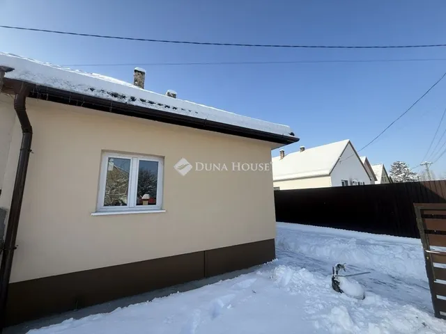 Eladó ház Örkény 47 nm