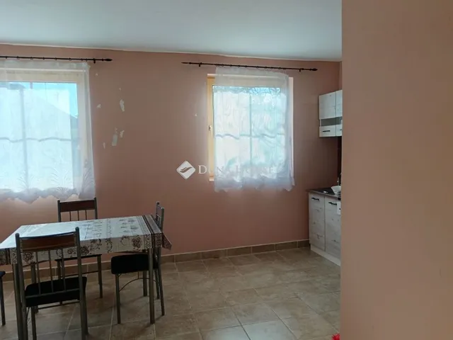 Eladó ház Törtel 55 nm