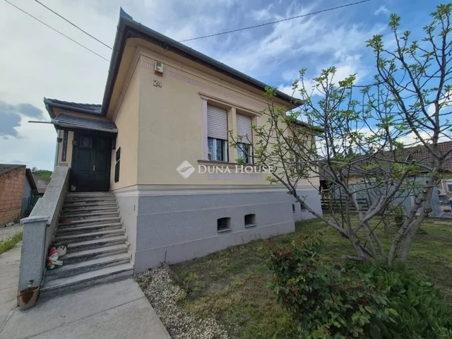 Eladó ház Cegléd 104 nm