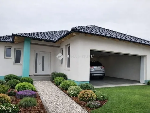 Eladó ház Tápiószele 100 nm