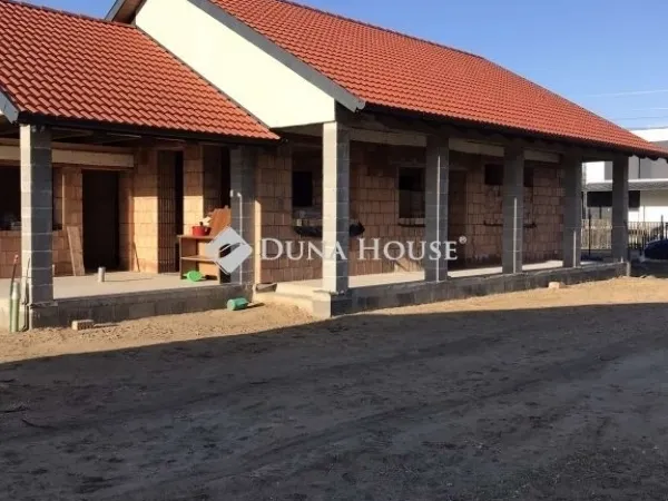 Eladó ház Cegléd 81 nm