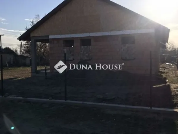 Eladó ház Cegléd 81 nm